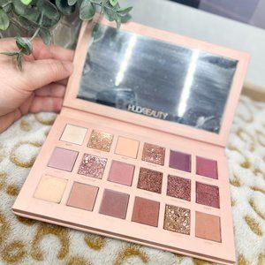 Huda Beauty NUDE Palette
